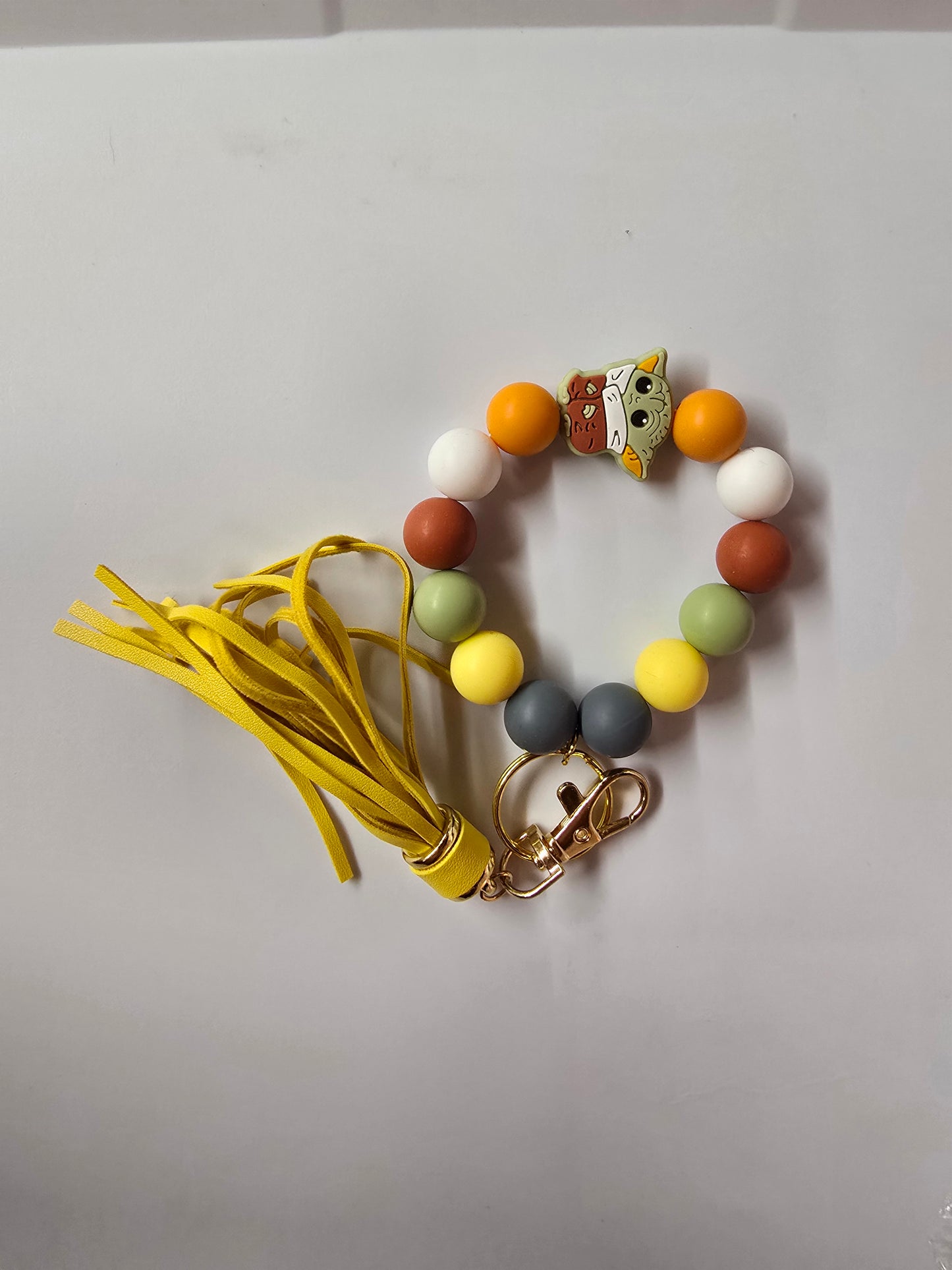 Silicone beaded bracelet keychains